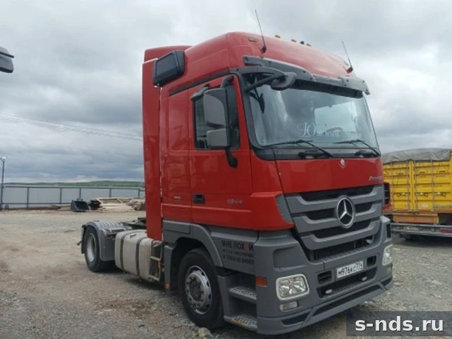 MERCEDES-BENZ