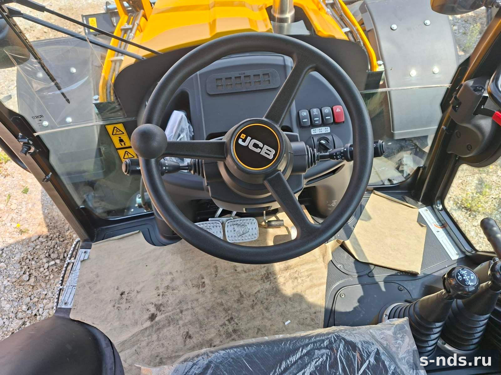 JCB 4CX