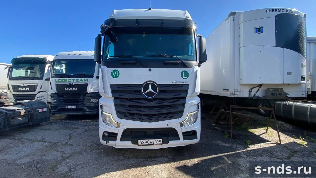 MERCEDES-BENZ