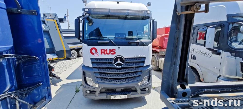 MERCEDES-BENZ