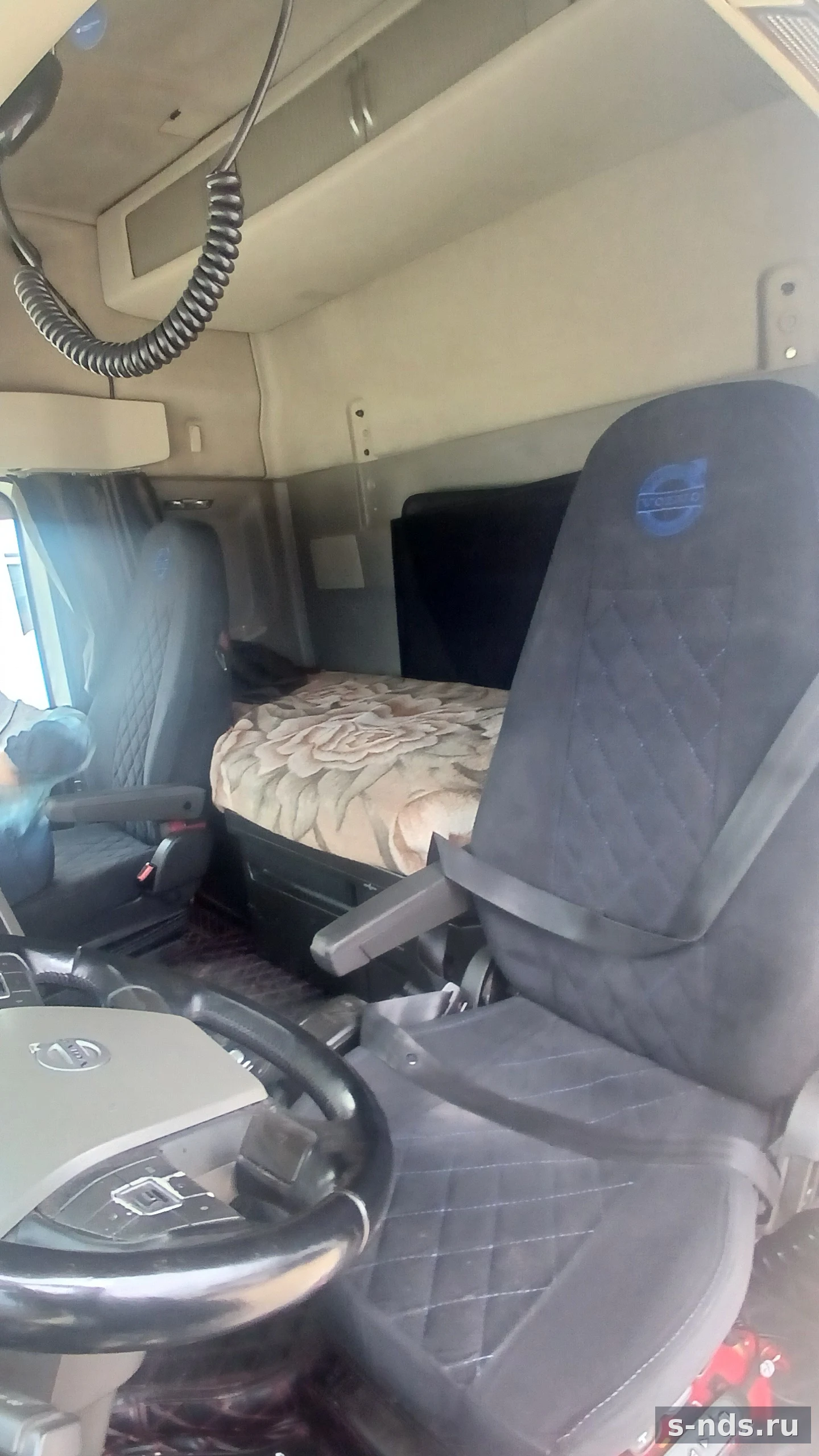 VOLVO