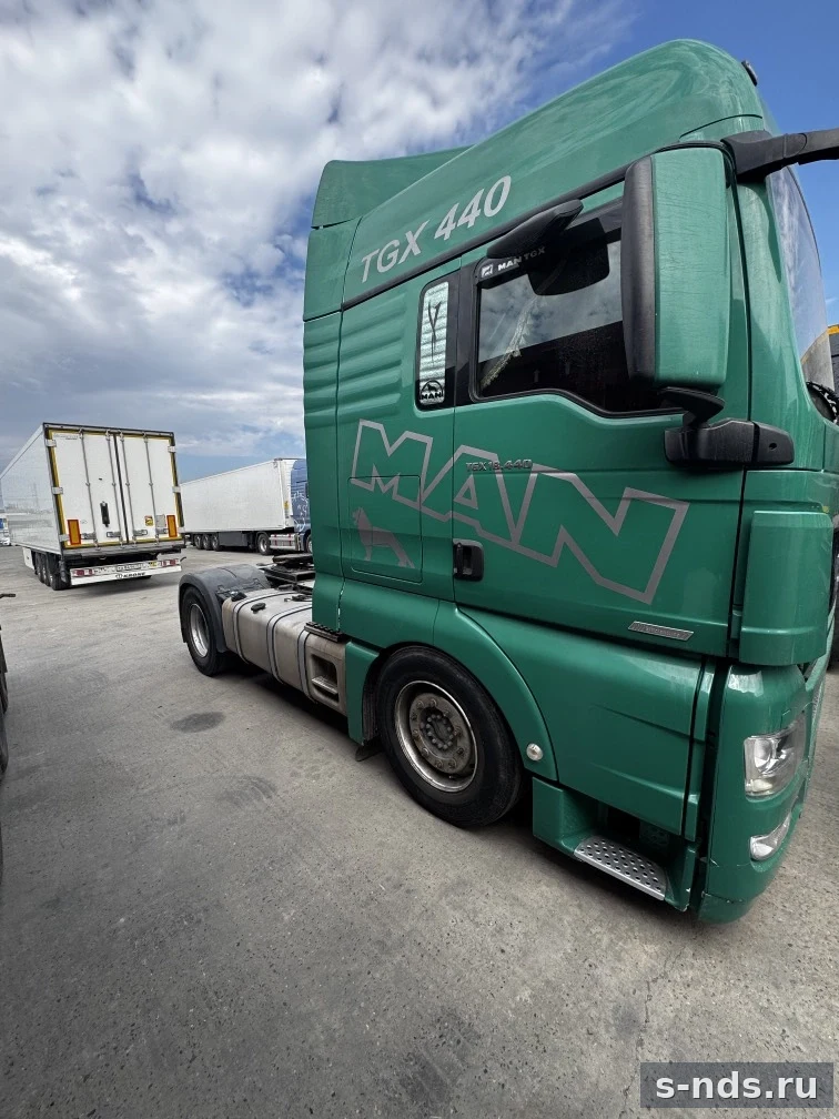 MAN