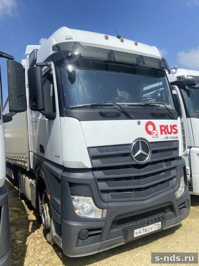 MERCEDES-BENZ