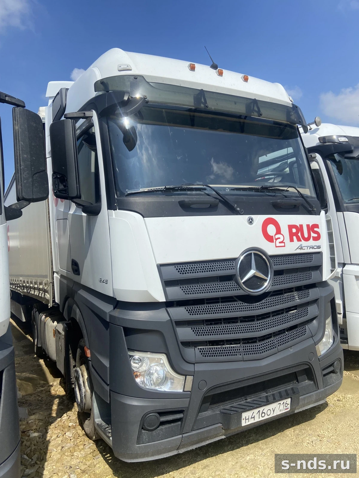 MERCEDES-BENZ
