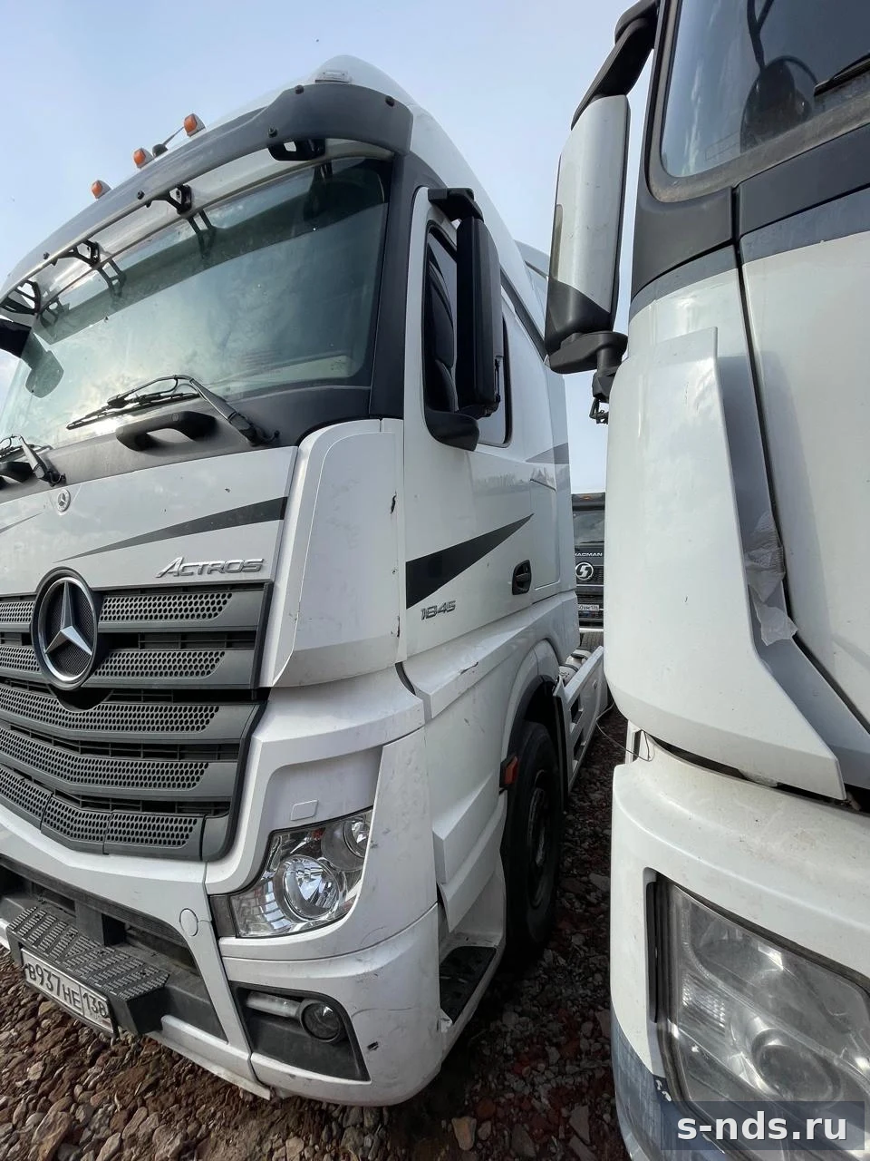 MERCEDES-BENZ