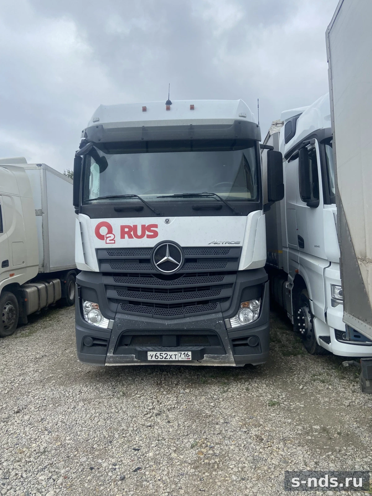 MERCEDES-BENZ