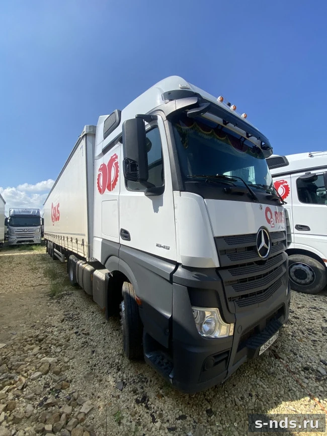 MERCEDES-BENZ
