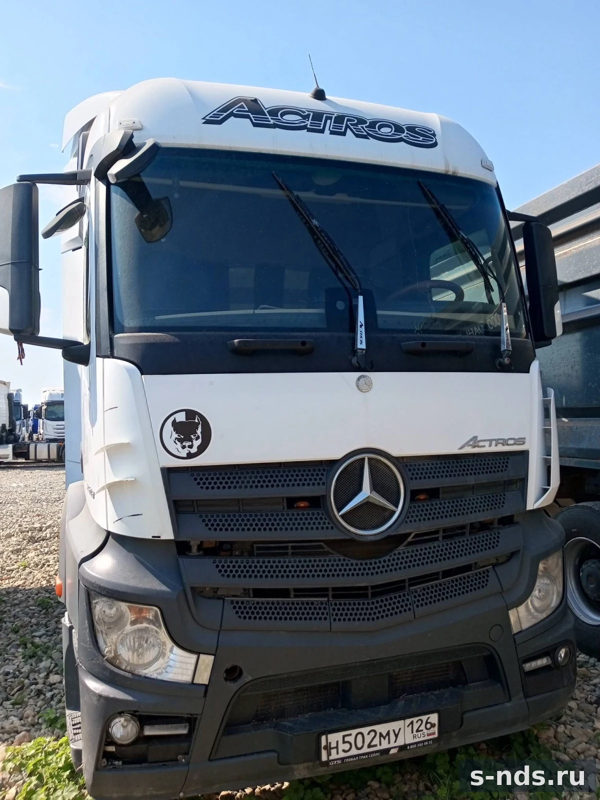 MERCEDES-BENZ