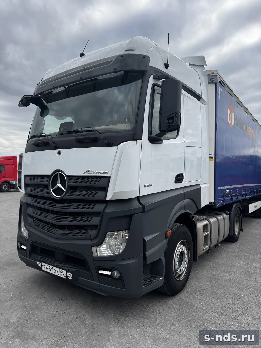 MERCEDES-BENZ