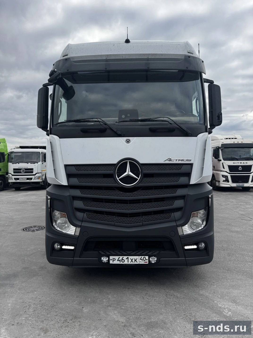 MERCEDES-BENZ