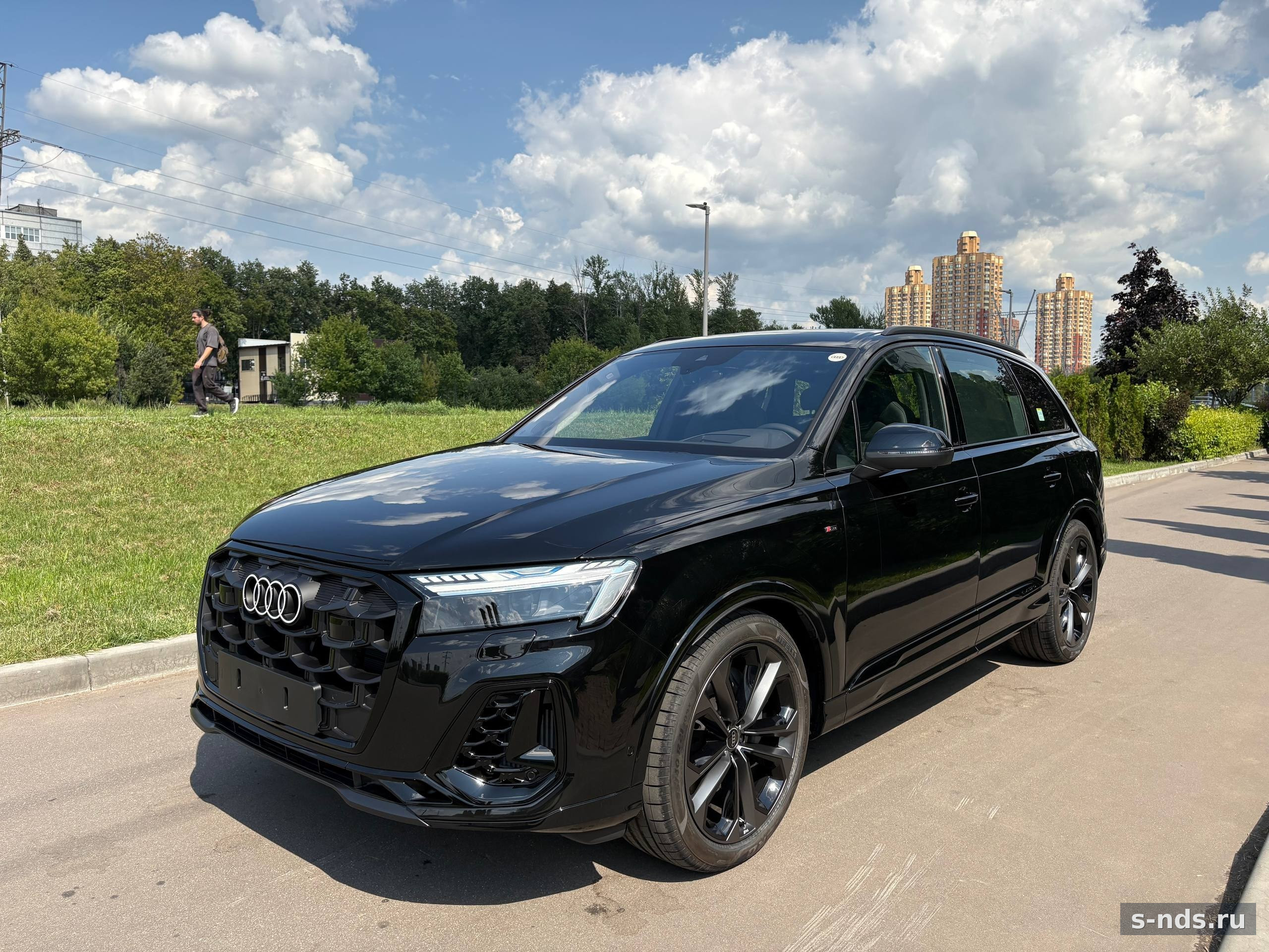 Audi Q7 55tfsi 2026г