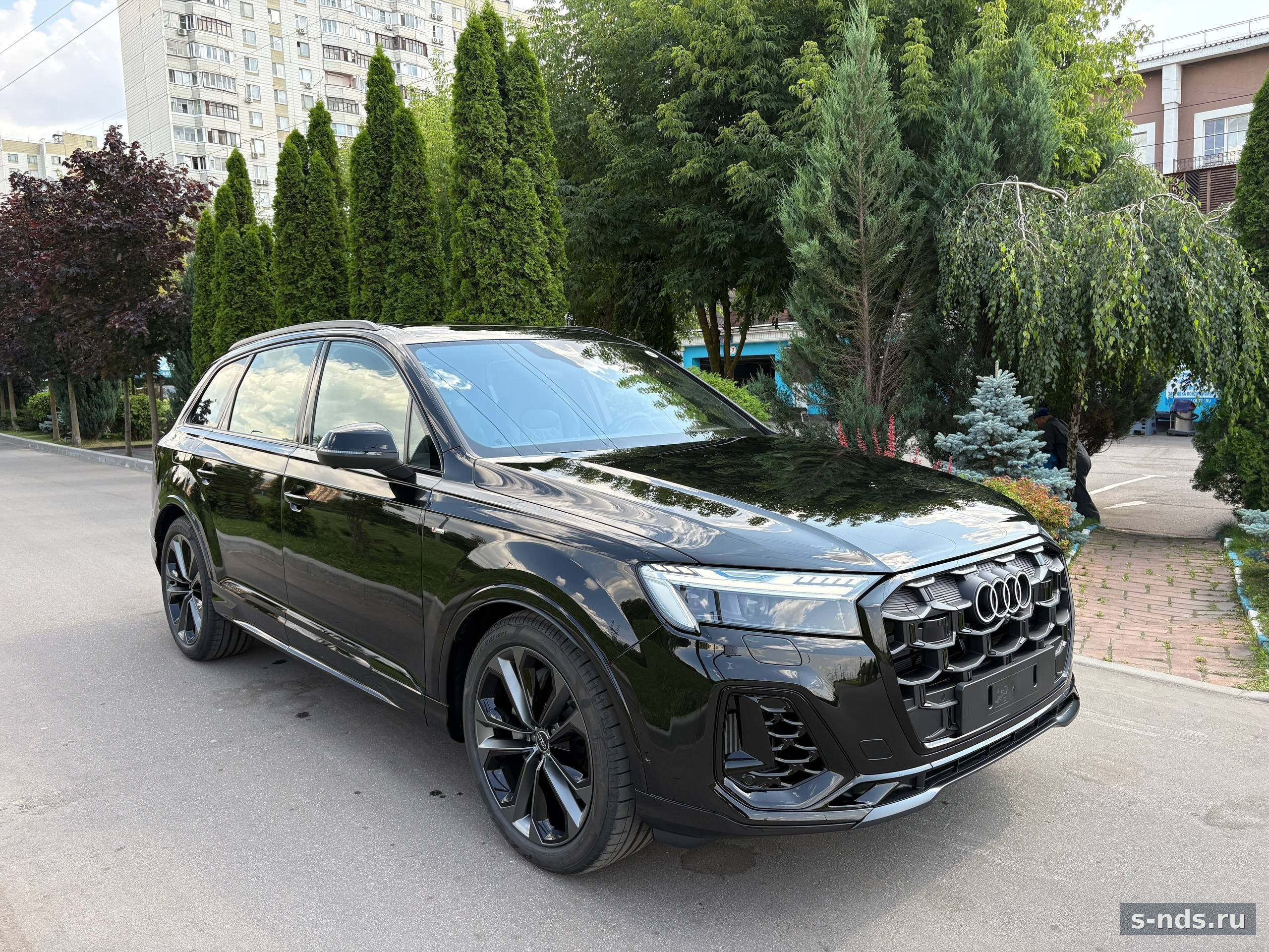 Audi Q7 55tfsi 2026г