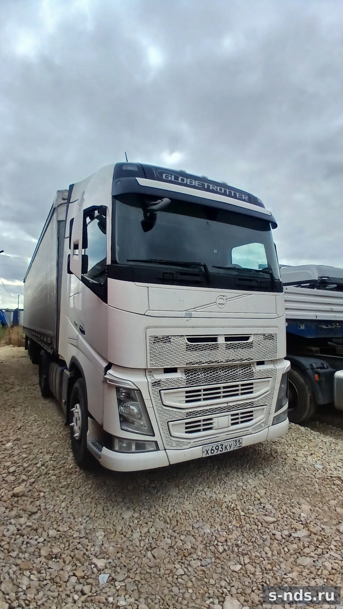 VOLVO