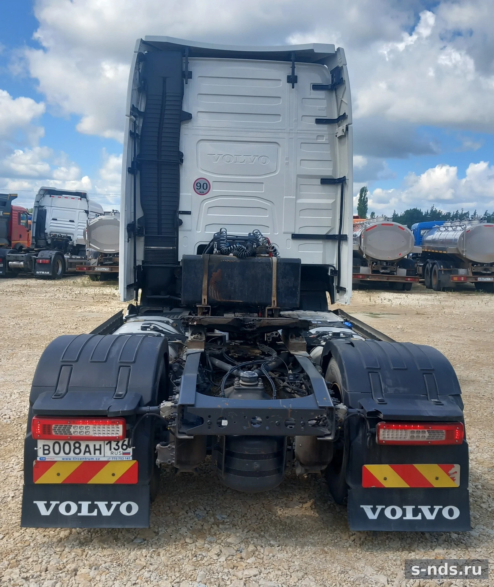 VOLVO