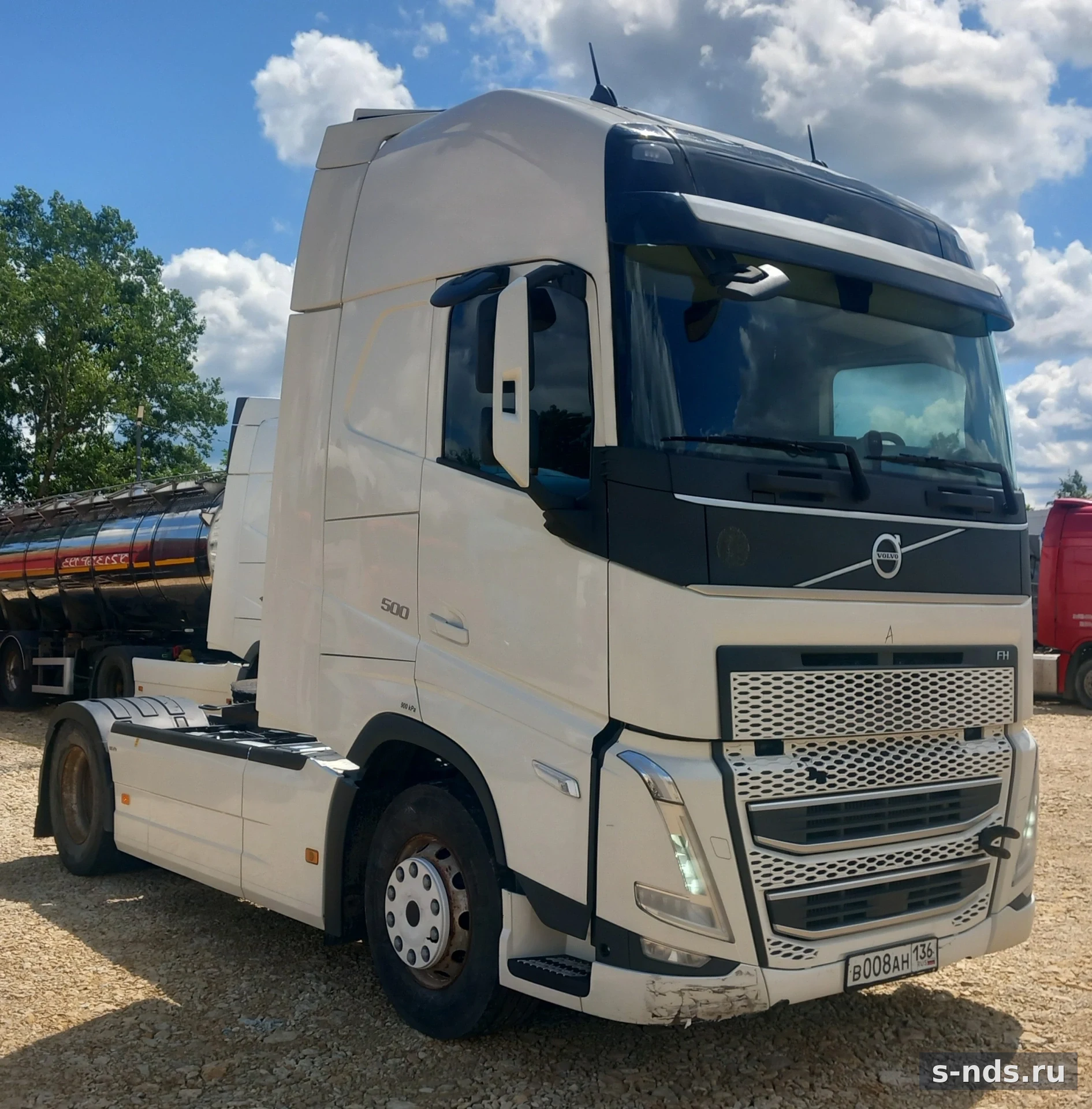 VOLVO