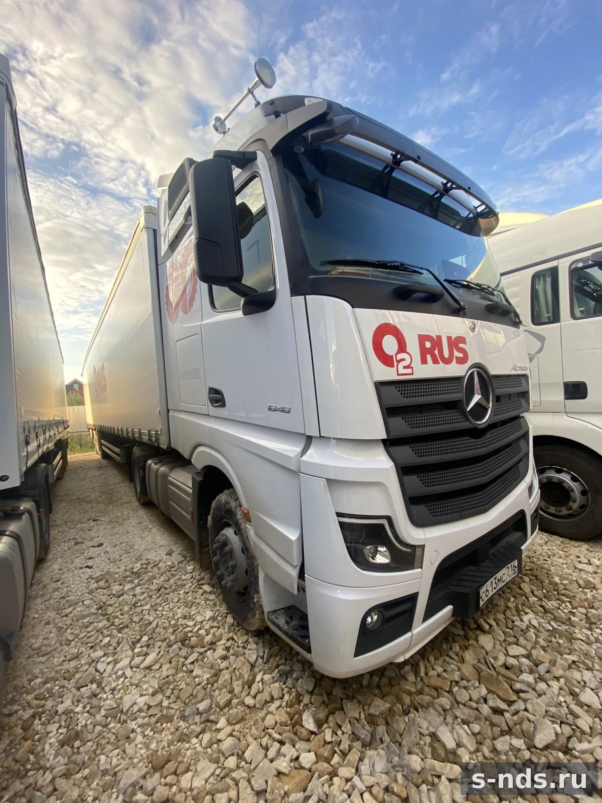 MERCEDES-BENZ