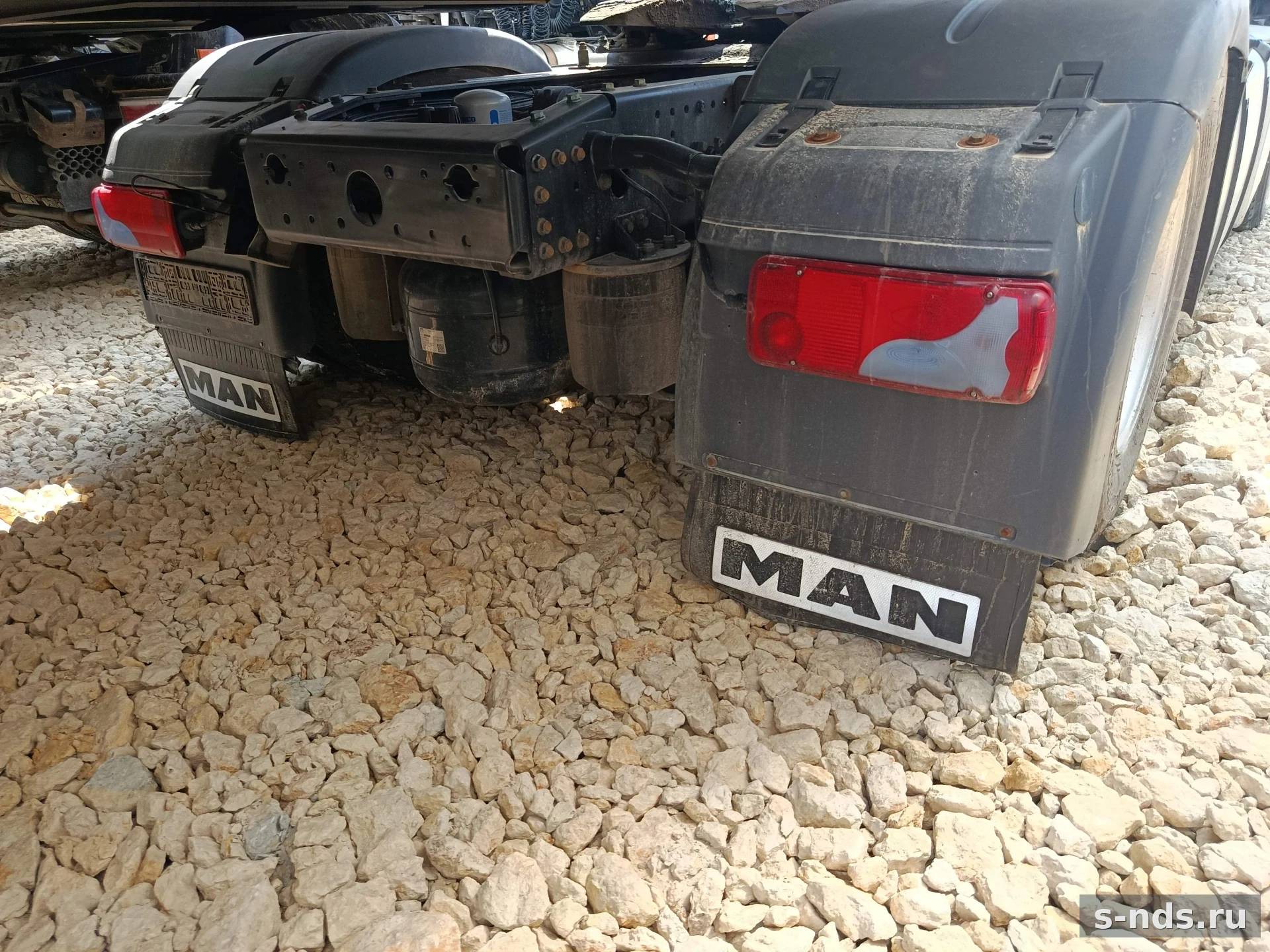 MAN