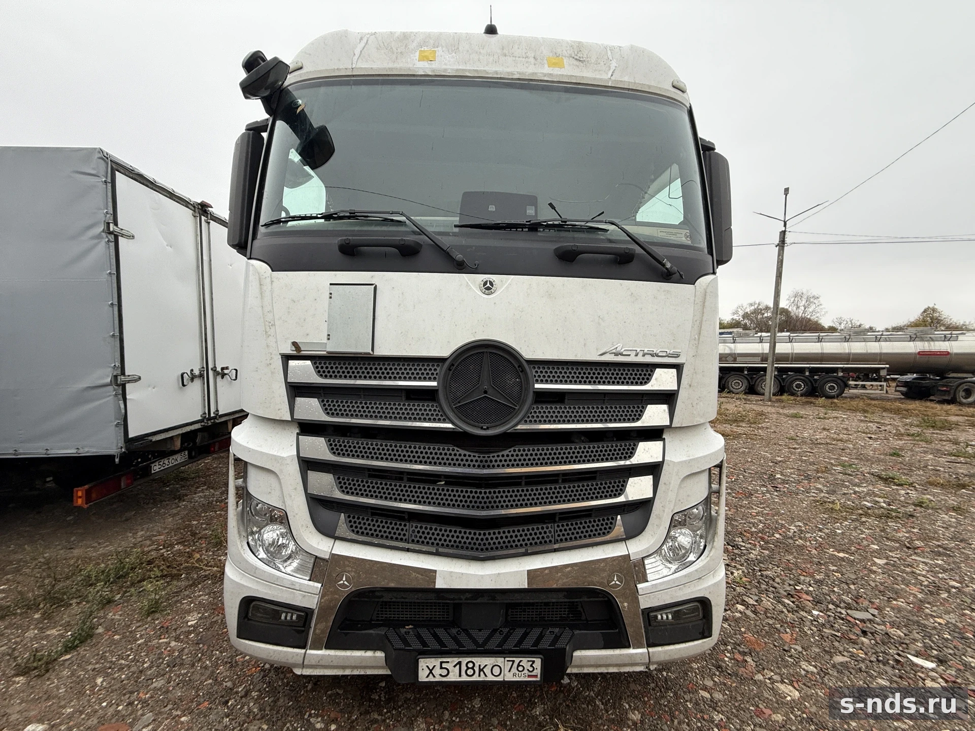 MERCEDES-BENZ