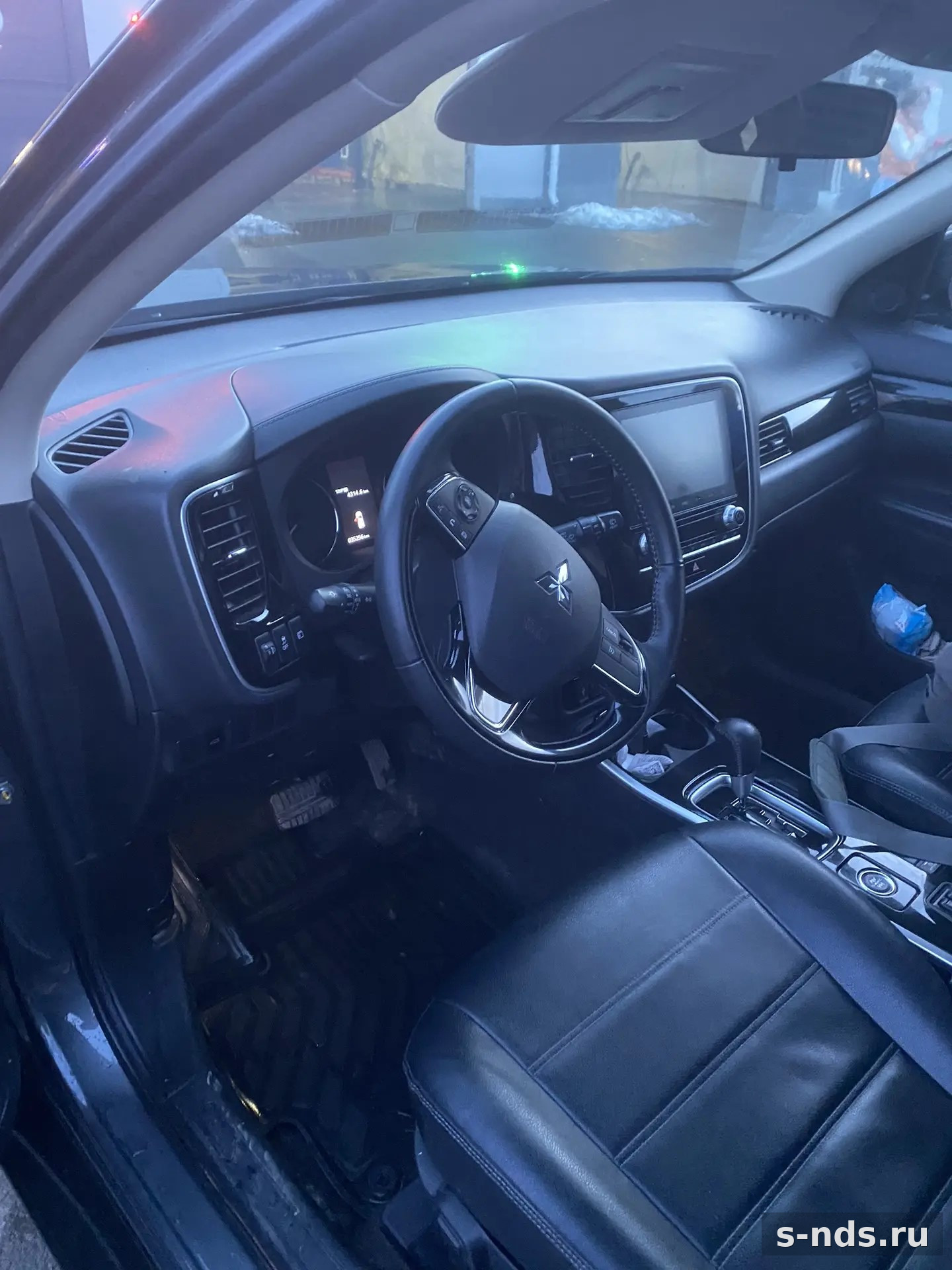 Mitsubishi Outlander 2.0 CVT 4WD 2022г.
