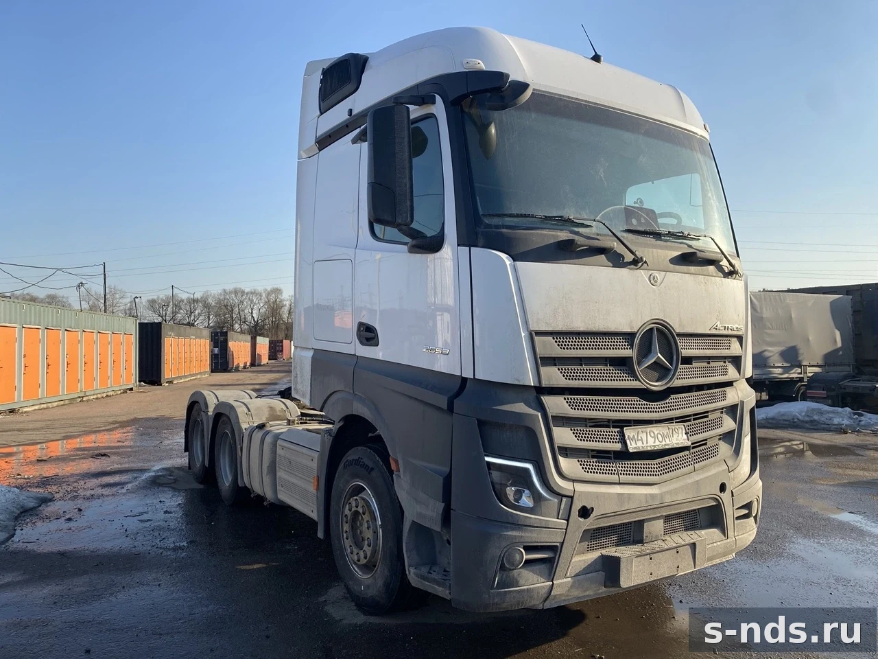 MERCEDES-BENZ