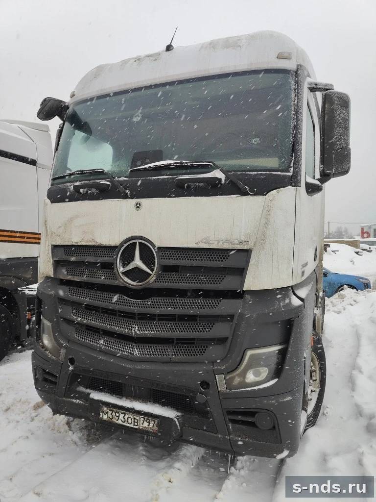 MERCEDES-BENZ