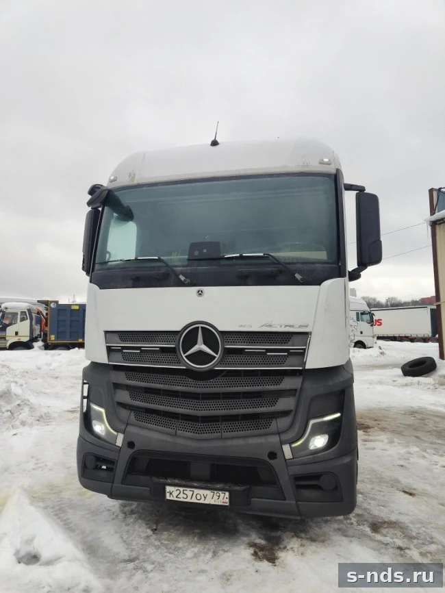 MERCEDES-BENZ