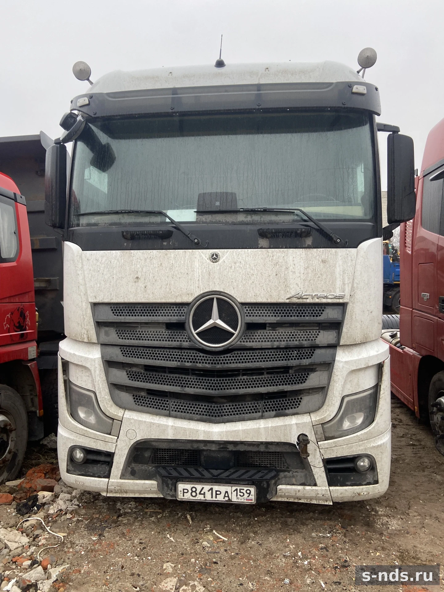 MERCEDES-BENZ