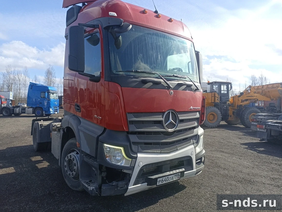 MERCEDES-BENZ