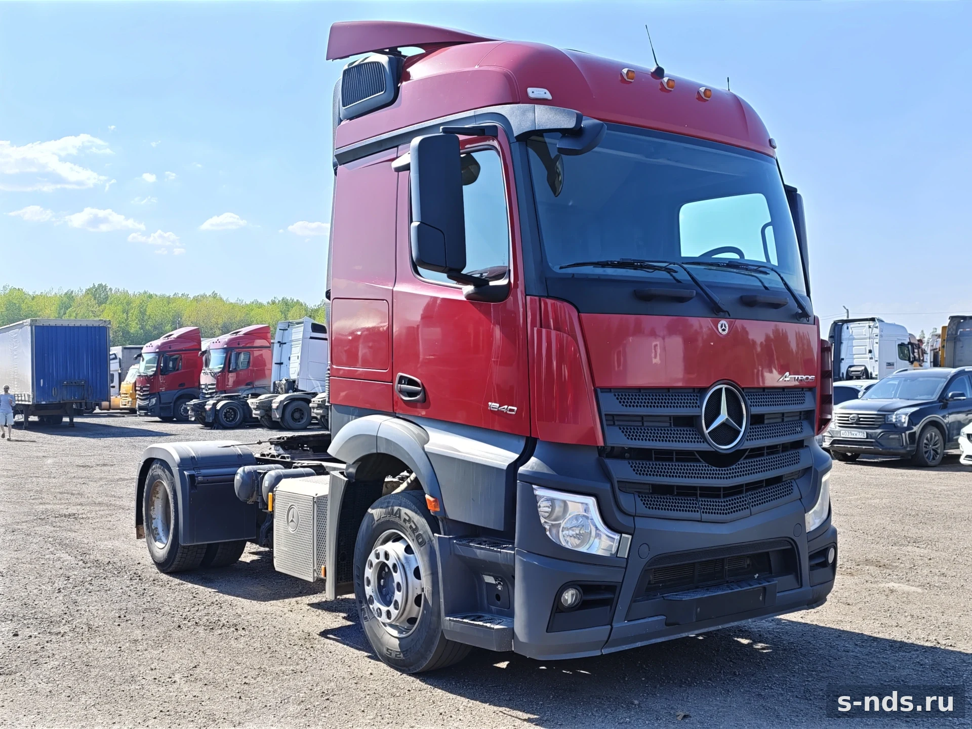 MERCEDES-BENZ