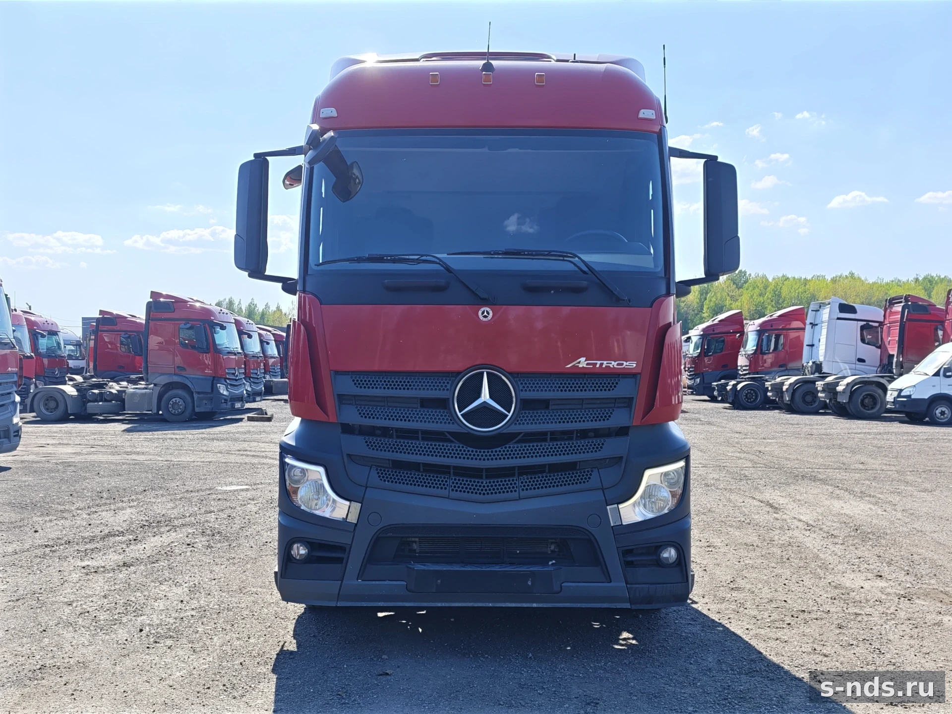 MERCEDES-BENZ