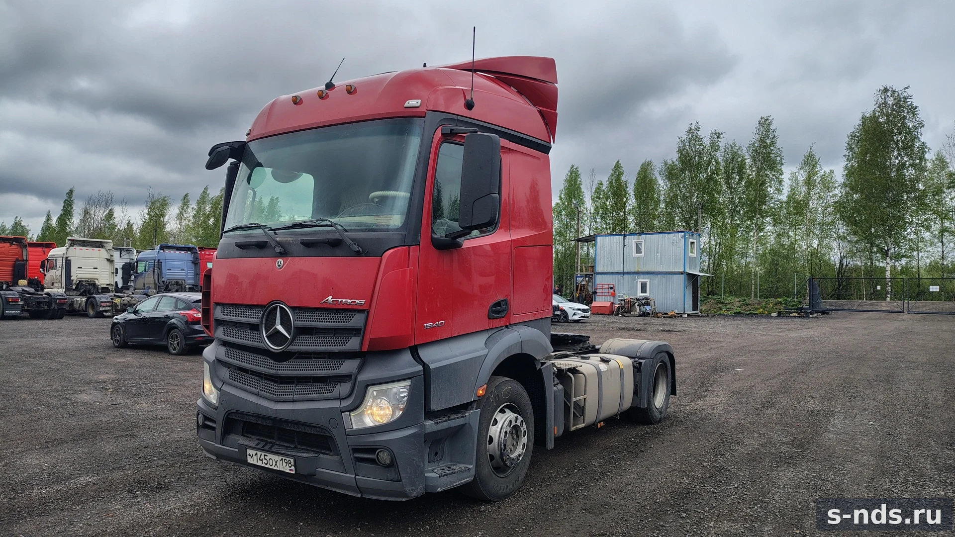 MERCEDES-BENZ