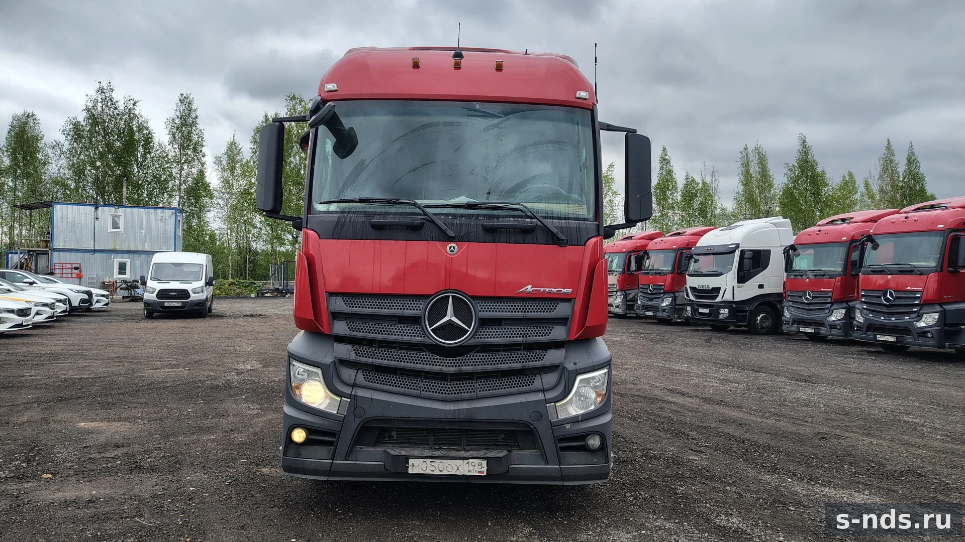 MERCEDES-BENZ