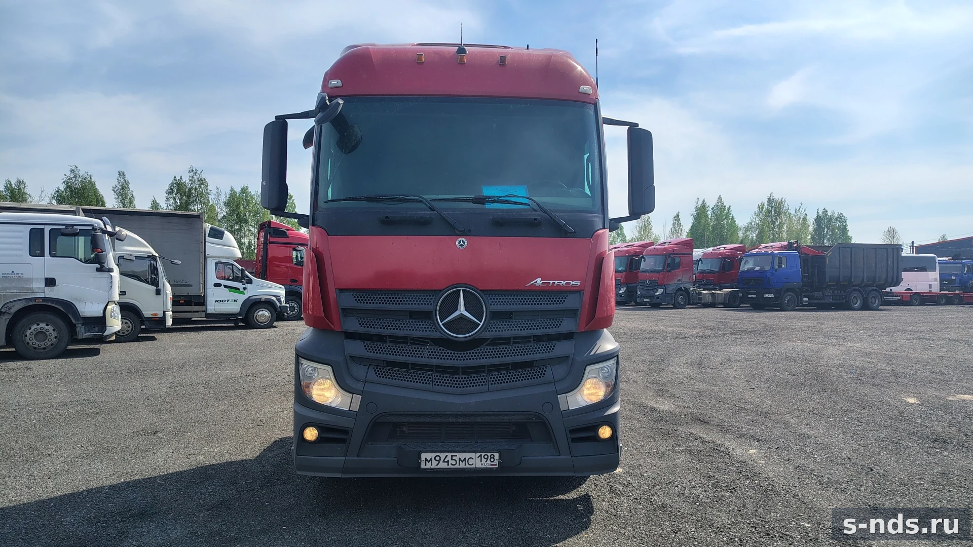 MERCEDES-BENZ