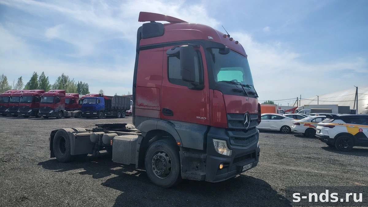 MERCEDES-BENZ