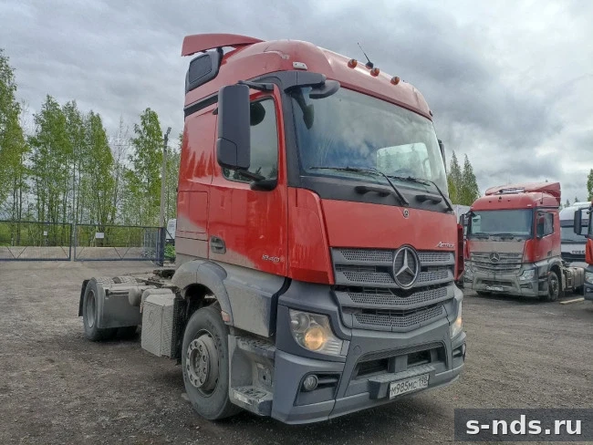 MERCEDES-BENZ