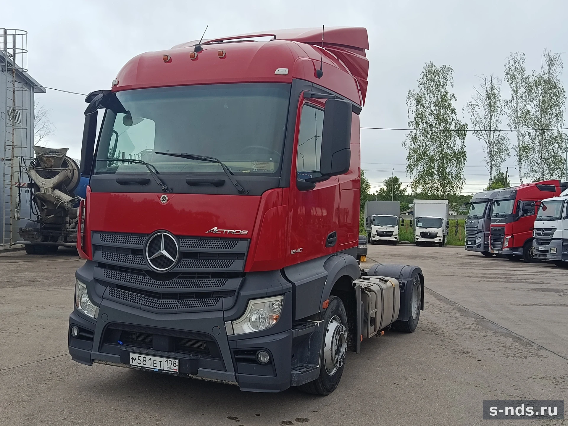 MERCEDES-BENZ