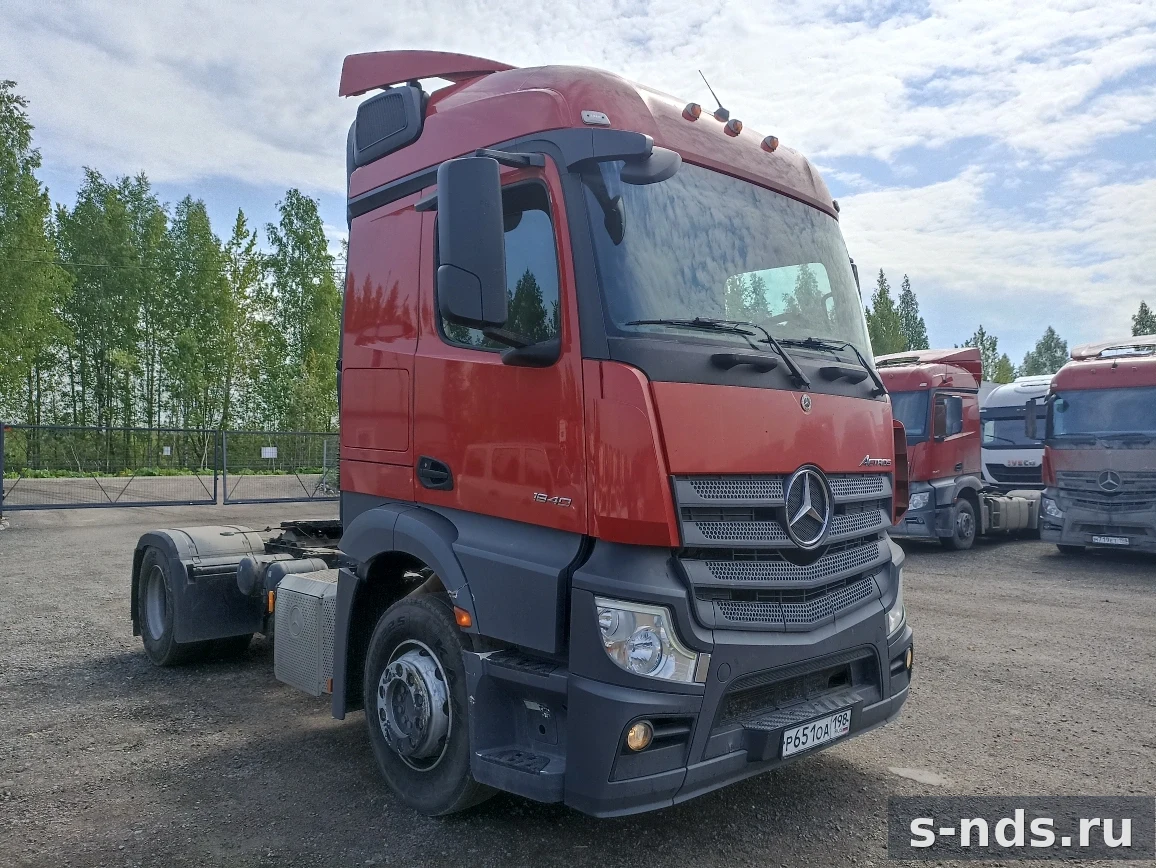 MERCEDES-BENZ