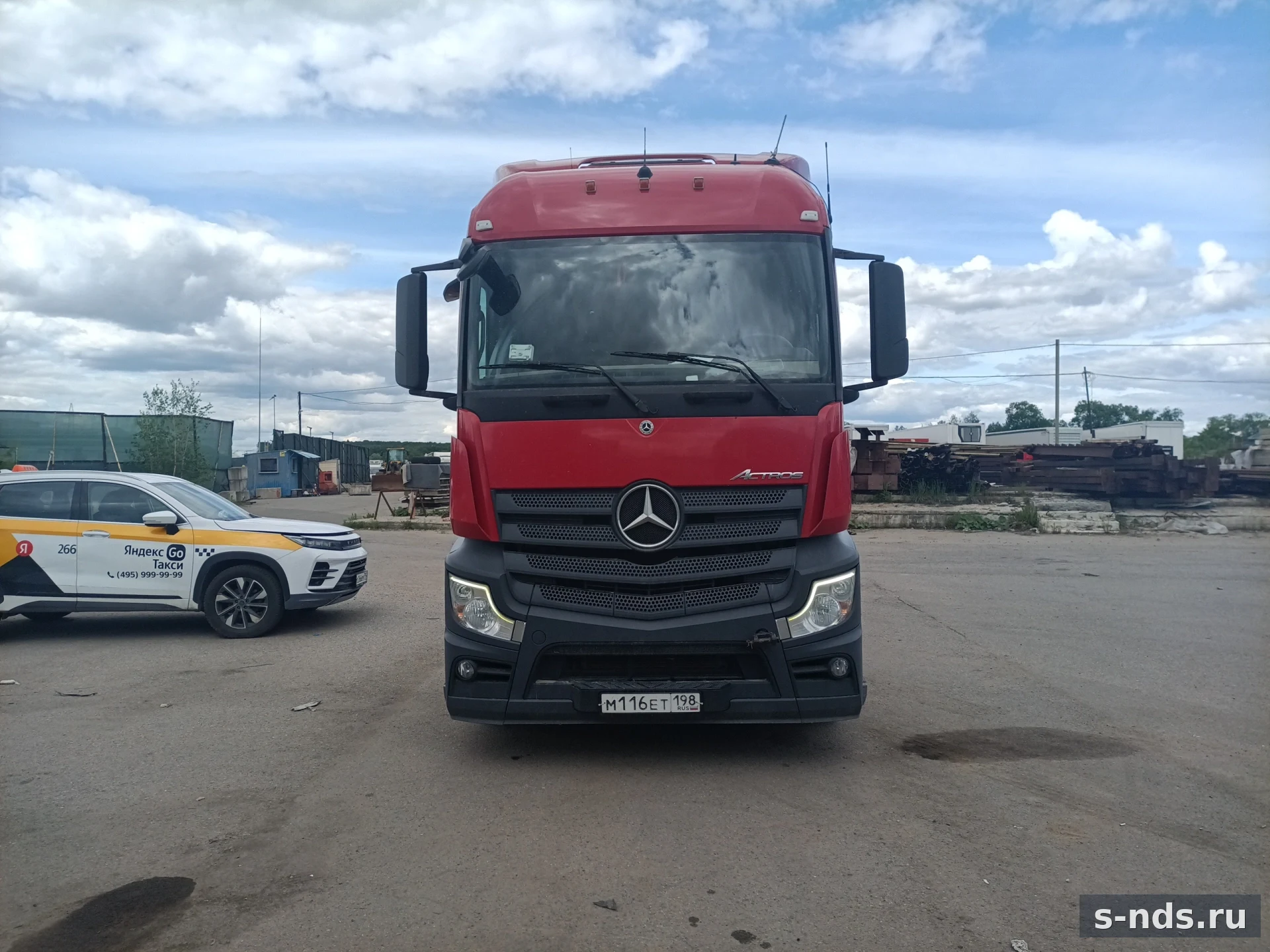MERCEDES-BENZ