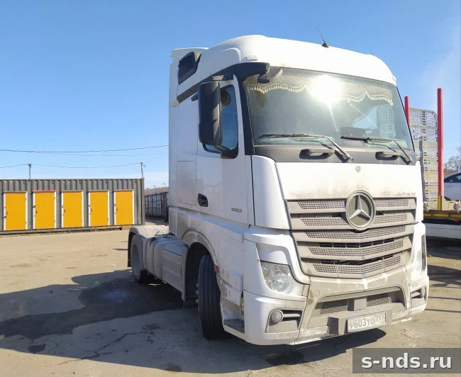 MERCEDES-BENZ