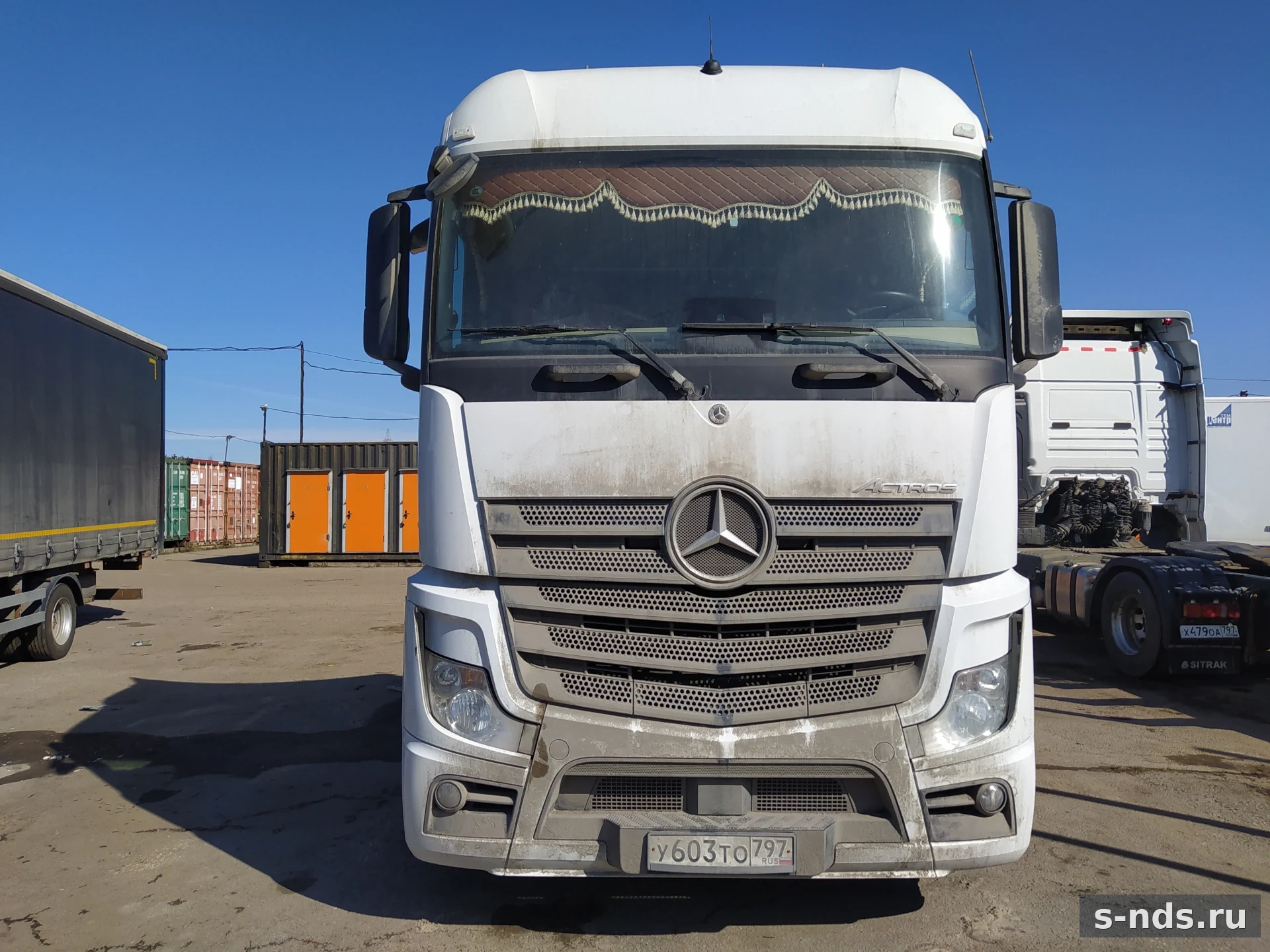 MERCEDES-BENZ