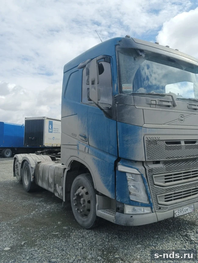VOLVO