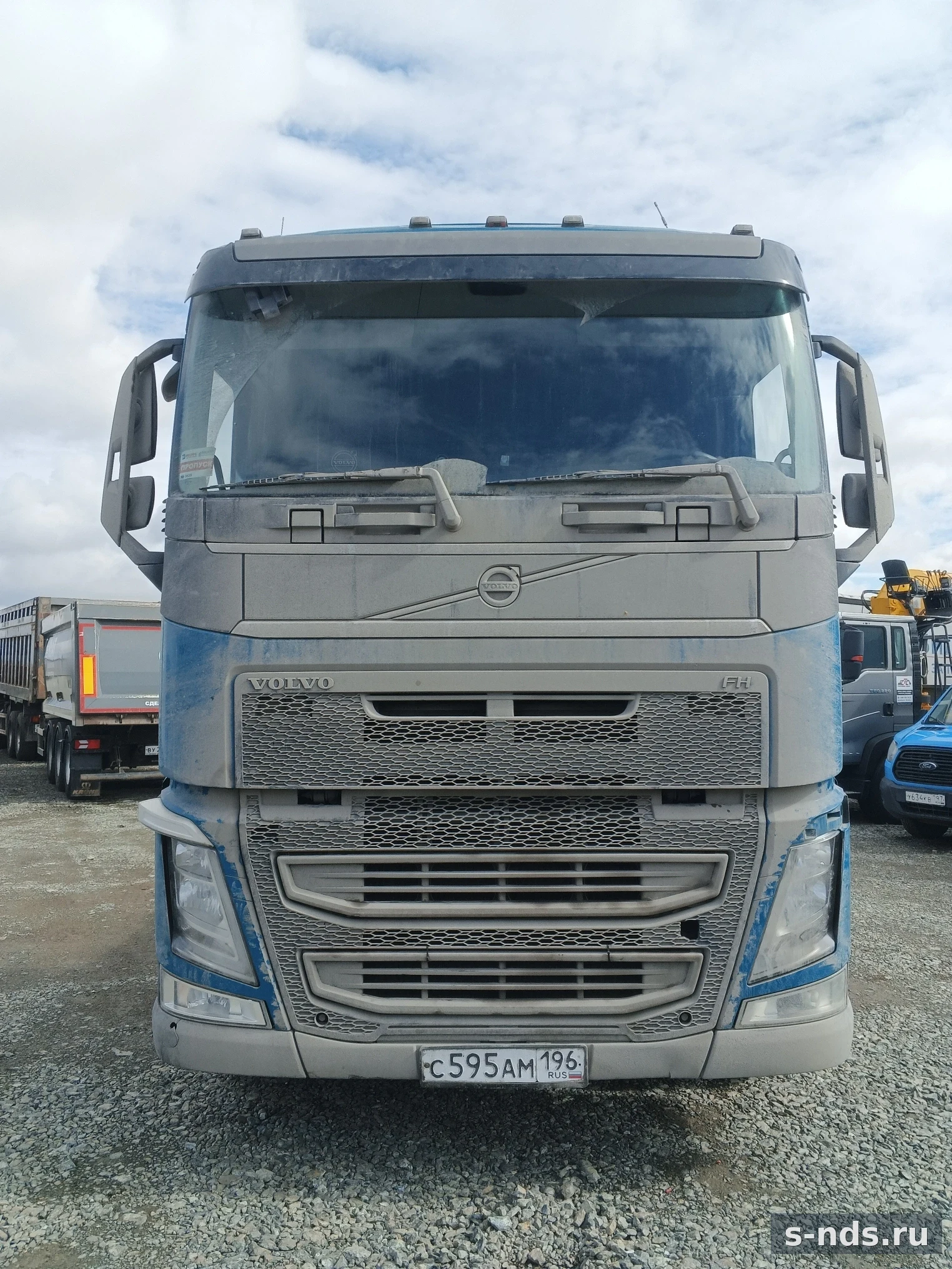 VOLVO