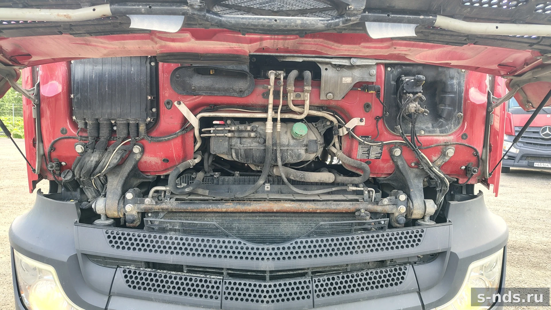 MERCEDES-BENZ