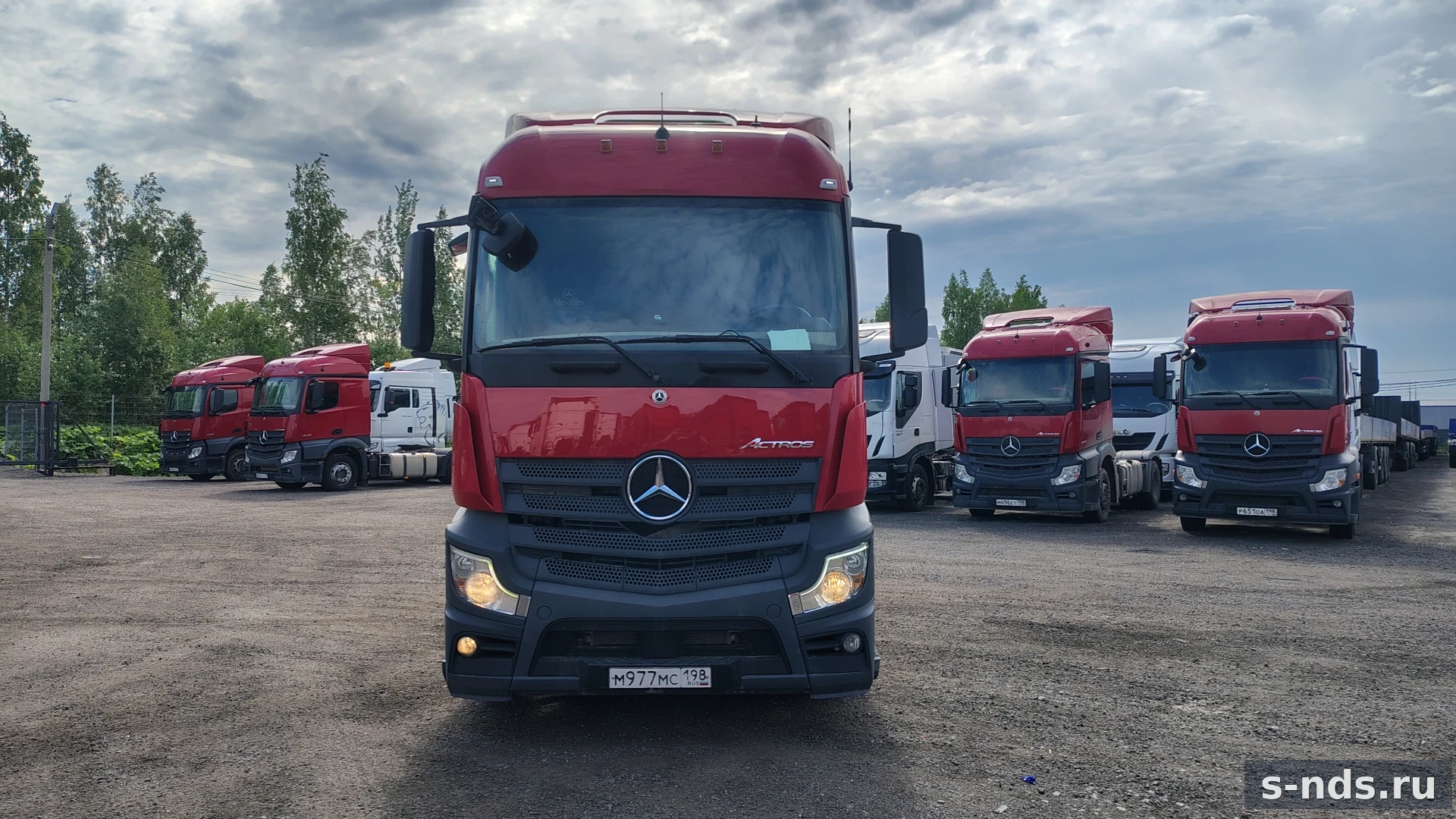 MERCEDES-BENZ