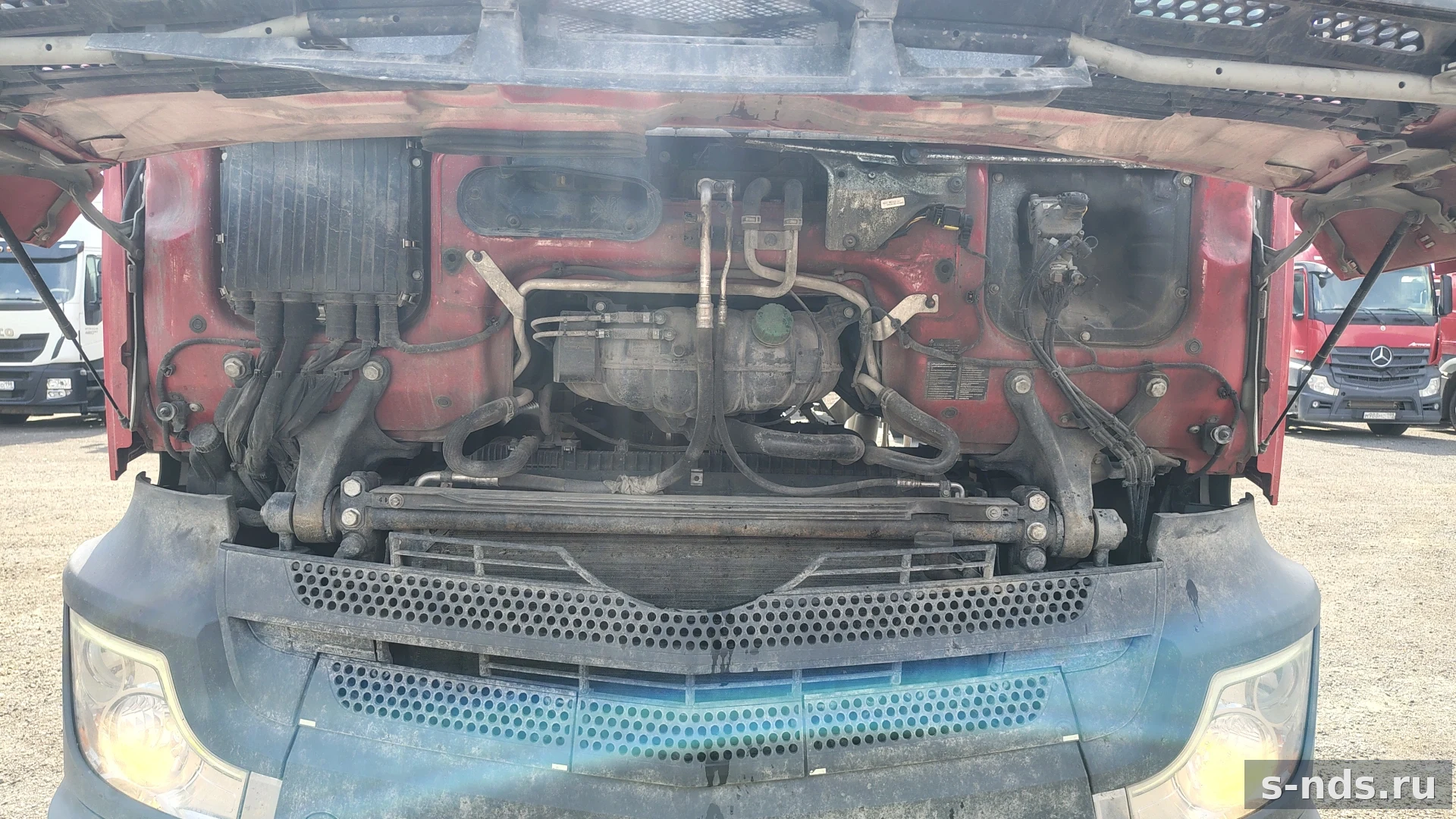 MERCEDES-BENZ