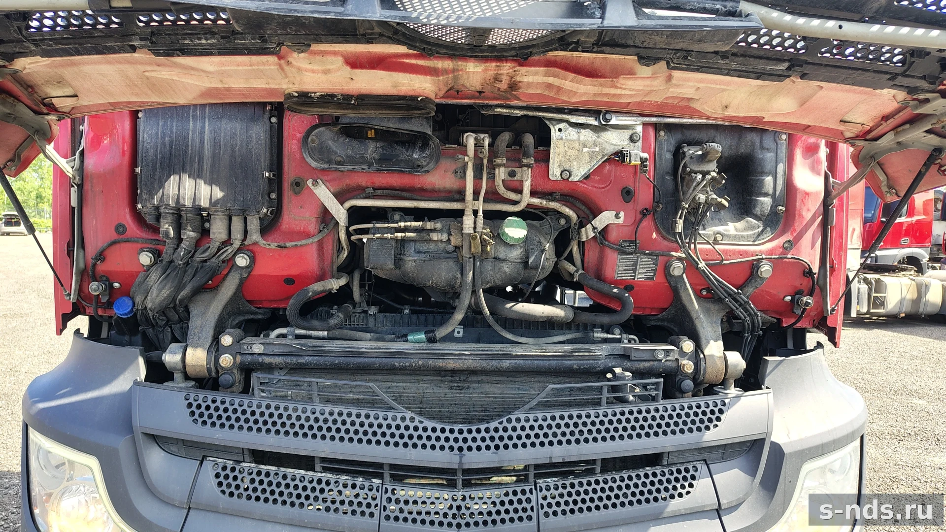 MERCEDES-BENZ