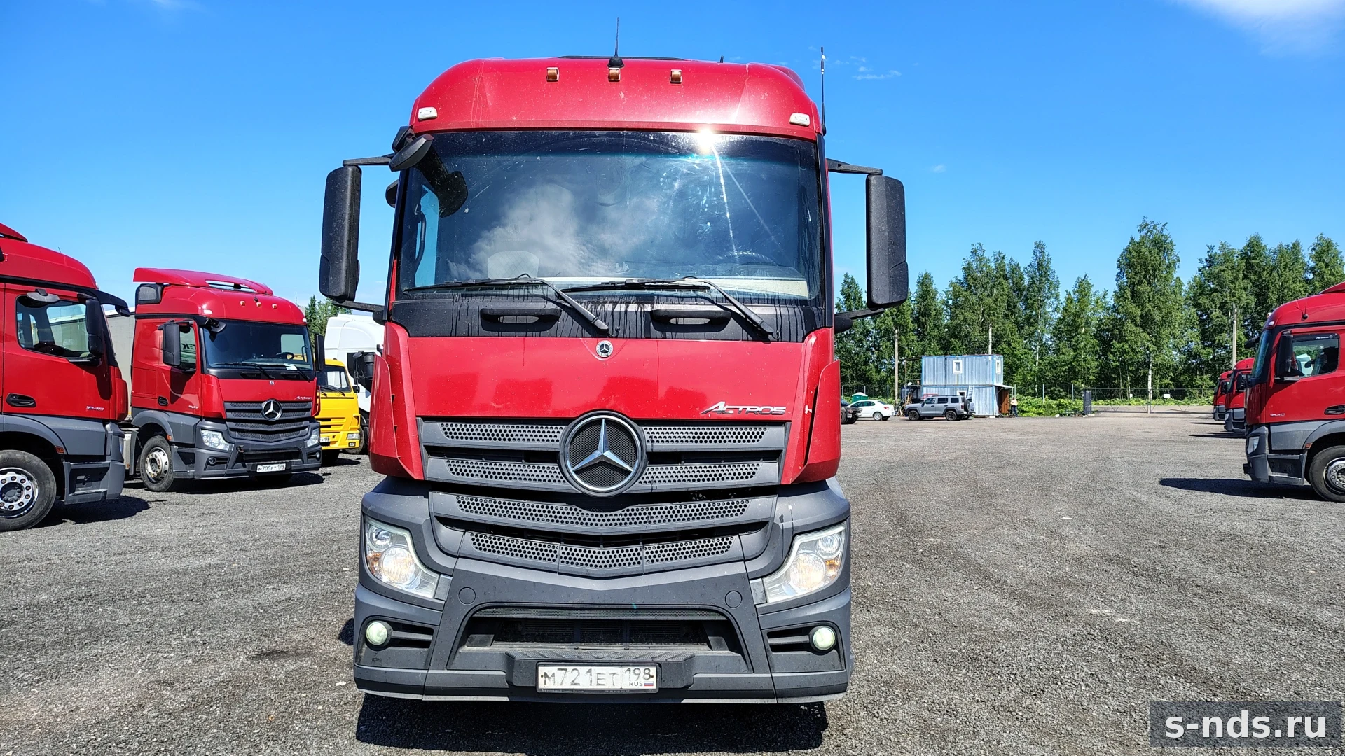 MERCEDES-BENZ