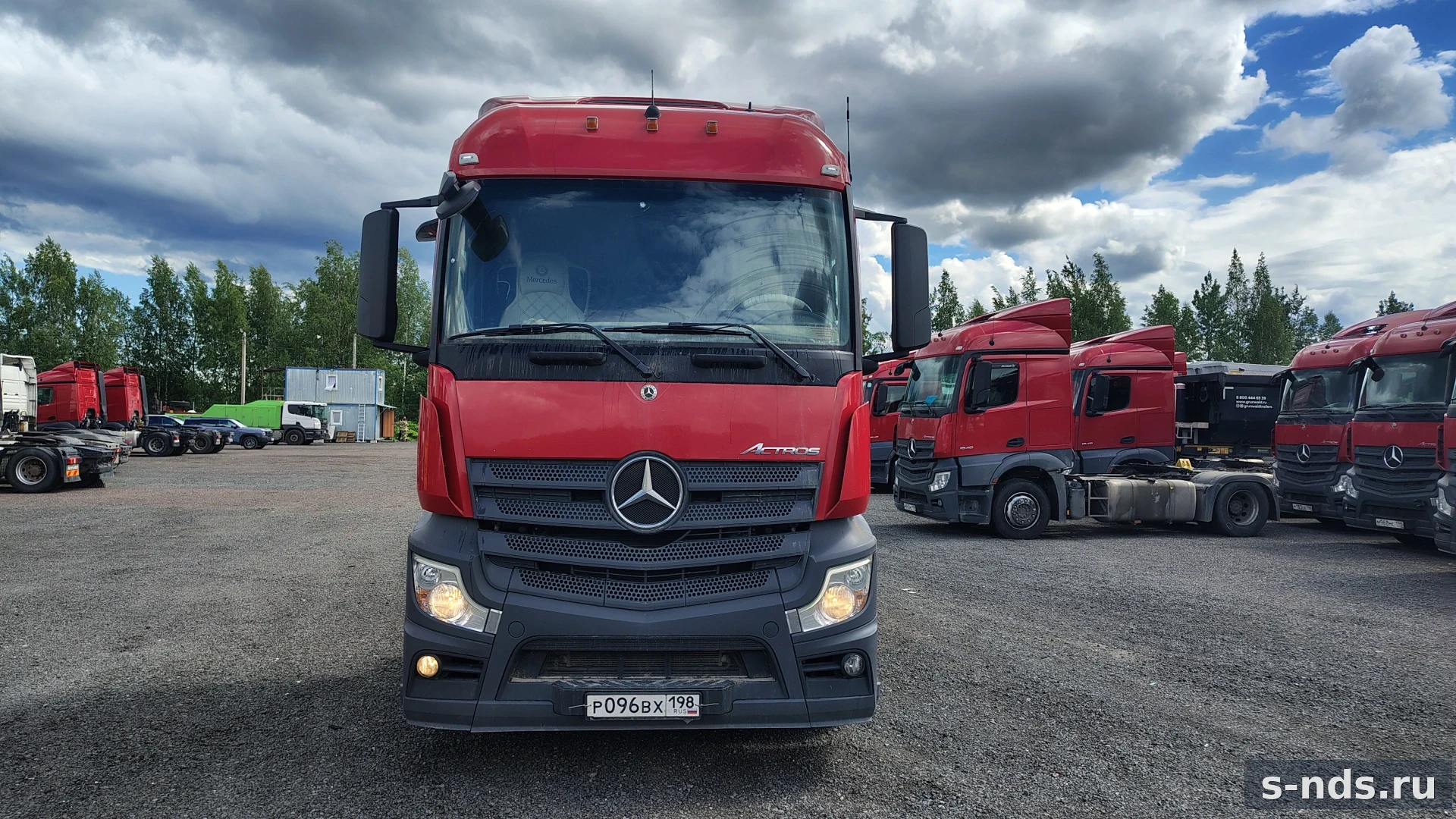 MERCEDES-BENZ