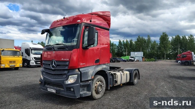 MERCEDES-BENZ
