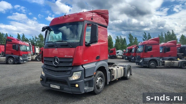 MERCEDES-BENZ